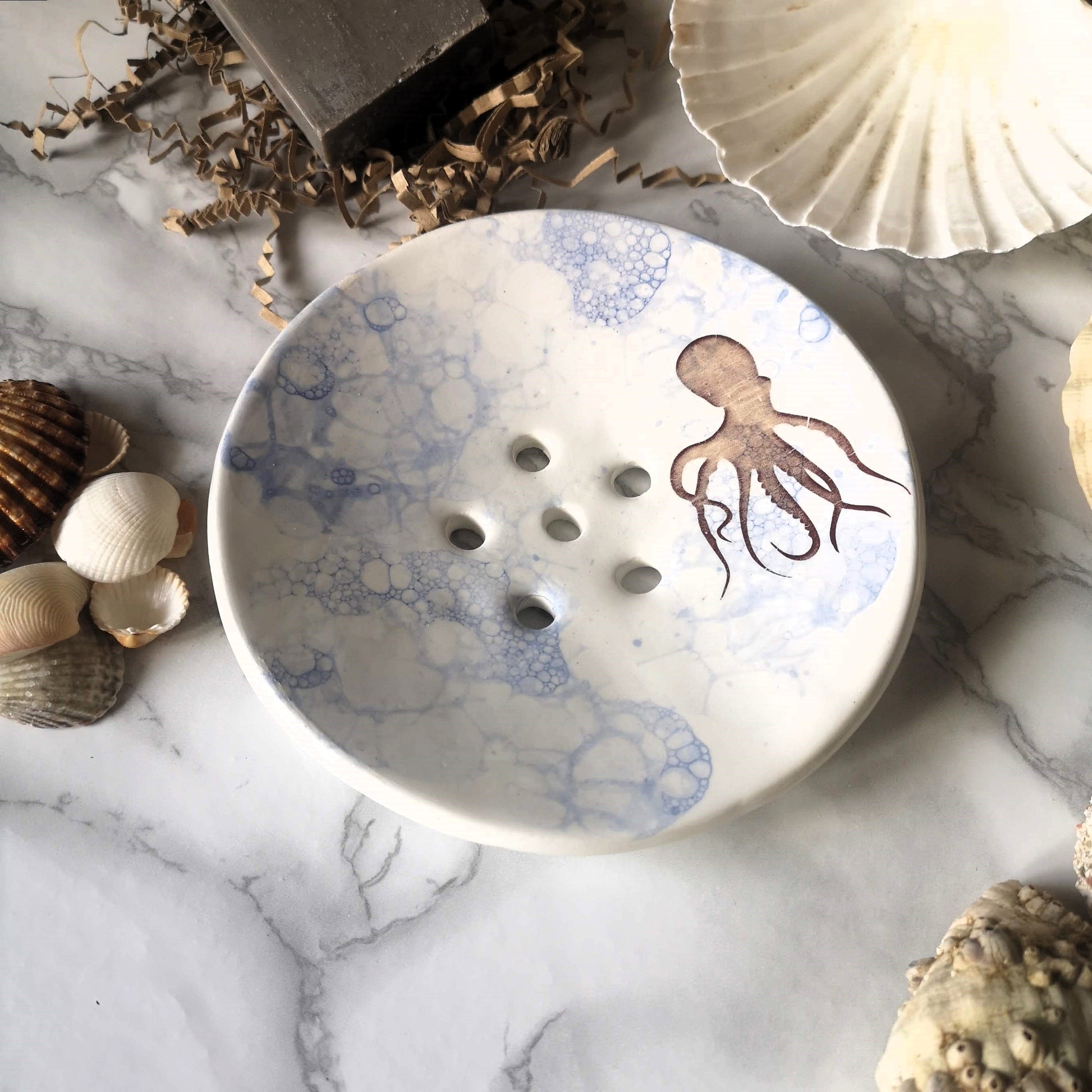 Octopus Ceramic Round Soap Dish with Drain - Keep Your Soap Dry and Fresh with This Sustainable Bathroom Accessory - Ceramica Ana Rafael
