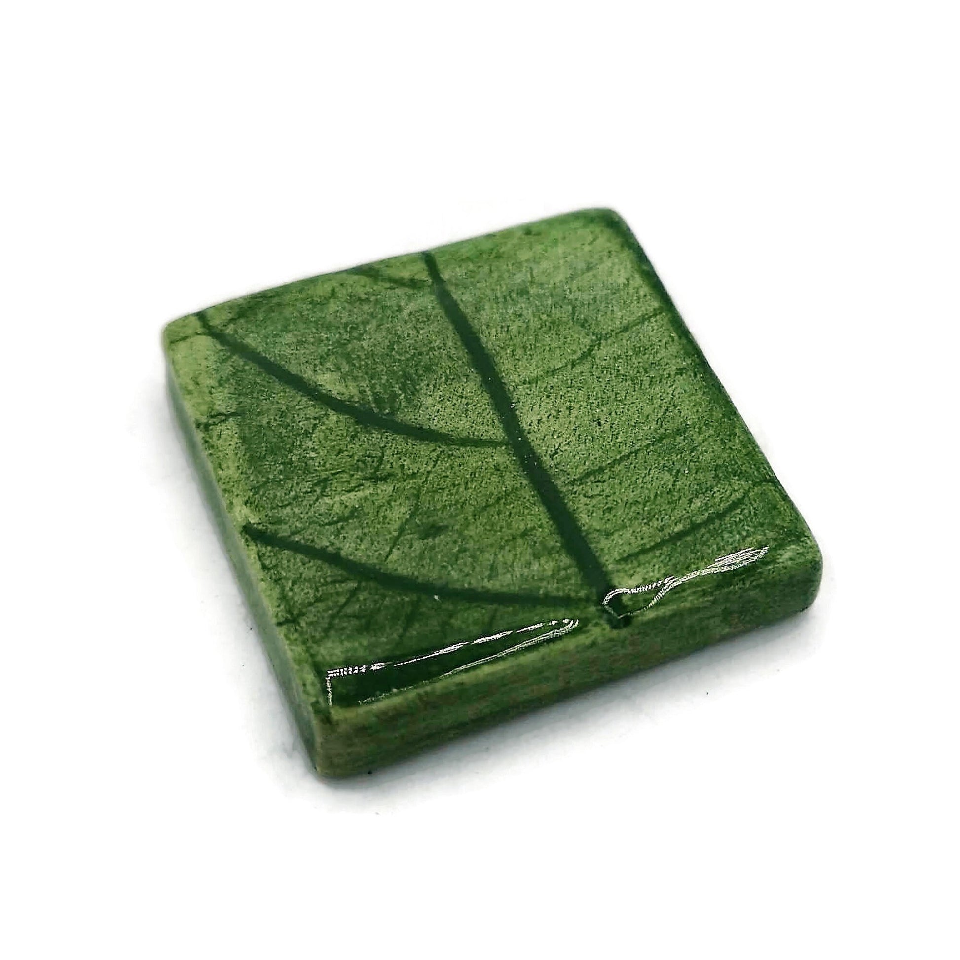 SMALL BROOCH, PLANT Lovers Gift, Handmade Ceramic Brooches For Women, Unique Elegant Mothers Day Gift - Ceramica Ana Rafael