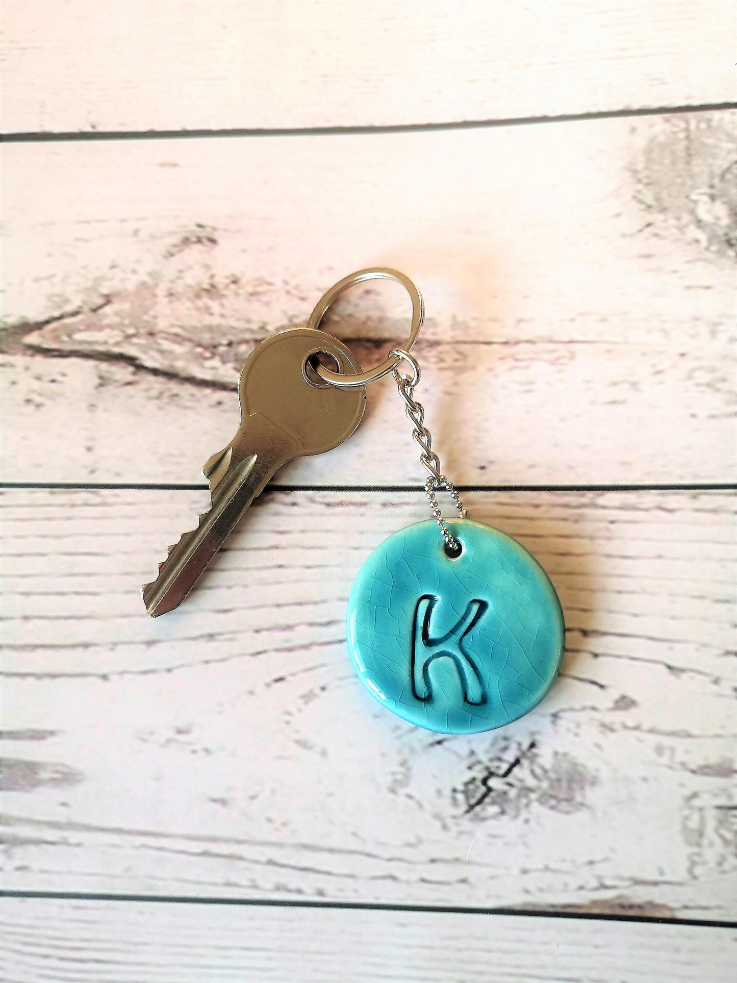 Blue Initial Keychain For Women, Letter Keychain Charm, Personalized Gifts For Her, Custom Handmade Ceramic Aesthetic keychain For Mom - Ceramica Ana Rafael