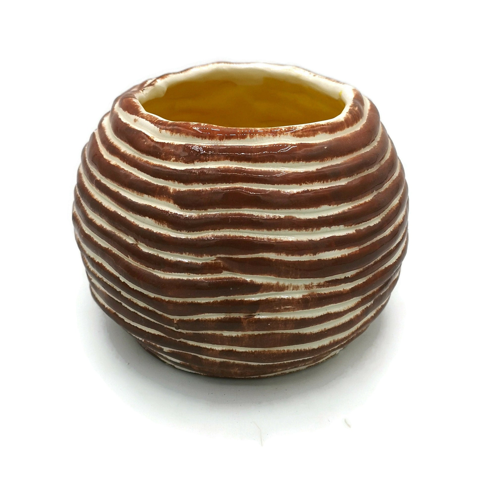 SCULPTURAL CERAMIC VASE, Handmade Textured Farmhouse Vase For Flowers, Decorative Housewarming Gift First Home, Bud Vase - Ceramica Ana Rafael