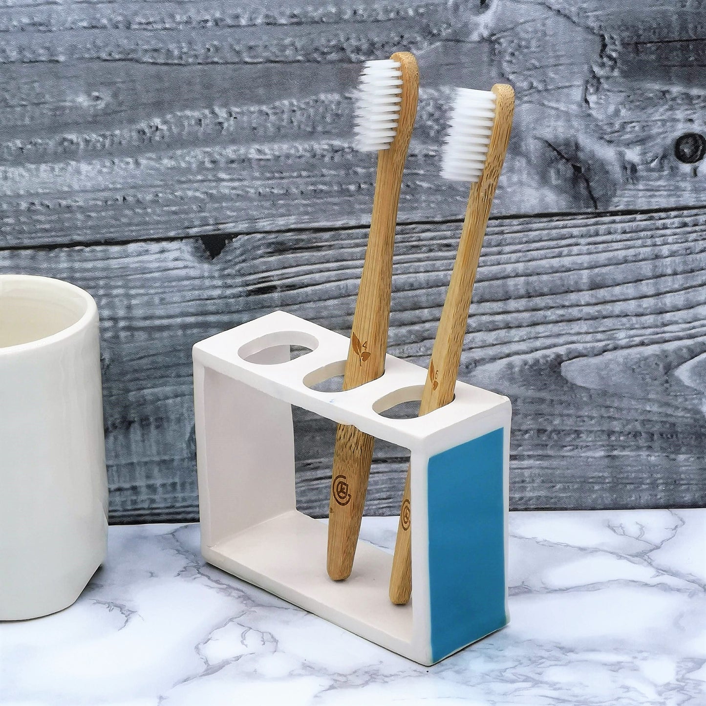 TOOTHBRUSH HOLDER, CERAMIC Cute Holder, Best Desk Organizer For Pens Pencils and Brushes, Zero Waste Gifts - Ceramica Ana Rafael