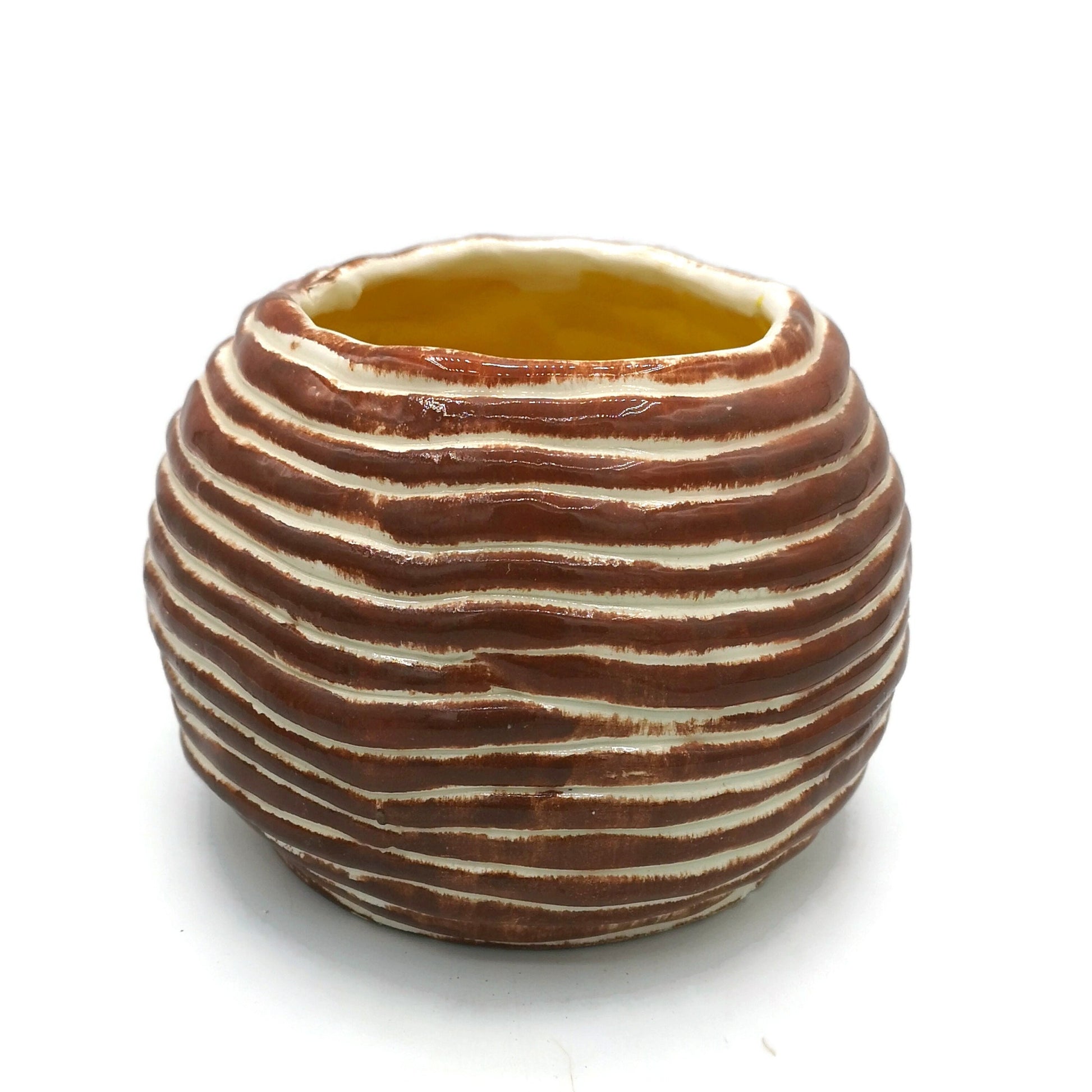 SCULPTURAL CERAMIC VASE, Handmade Textured Farmhouse Vase For Flowers, Decorative Housewarming Gift First Home, Bud Vase - Ceramica Ana Rafael