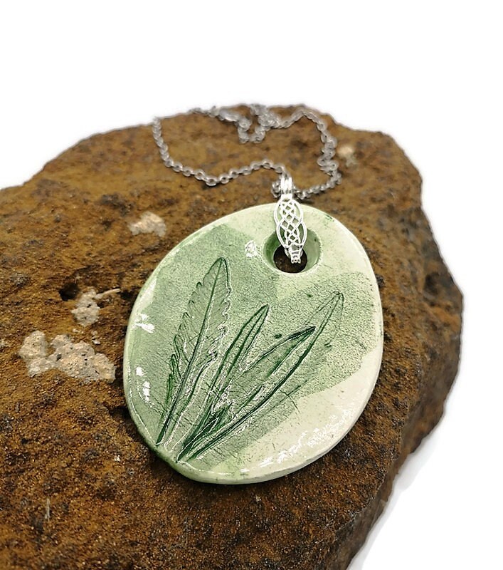 AESTHETIC NECKLACE, CERAMIC Jewelry, Hypoallergenic Vegan Necklace, Porcelain Pendant, Plant Mom Gift, Mothers Day Gift From Daughter - Ceramica Ana Rafael