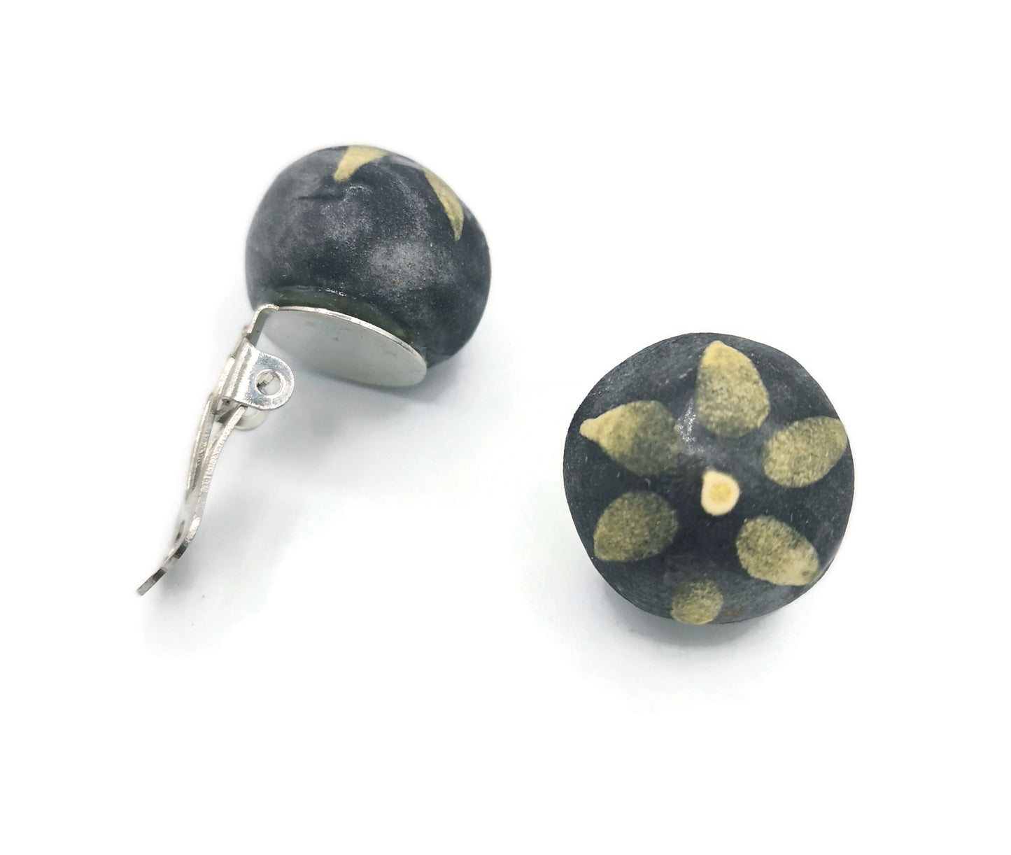 Black and Yellow Floral Clip On Earrings For Non Pierced Ears, Hand Painted Clay Stud Earrings, Handmade Jewelry For Mothers Day Gift - Ceramica Ana Rafael