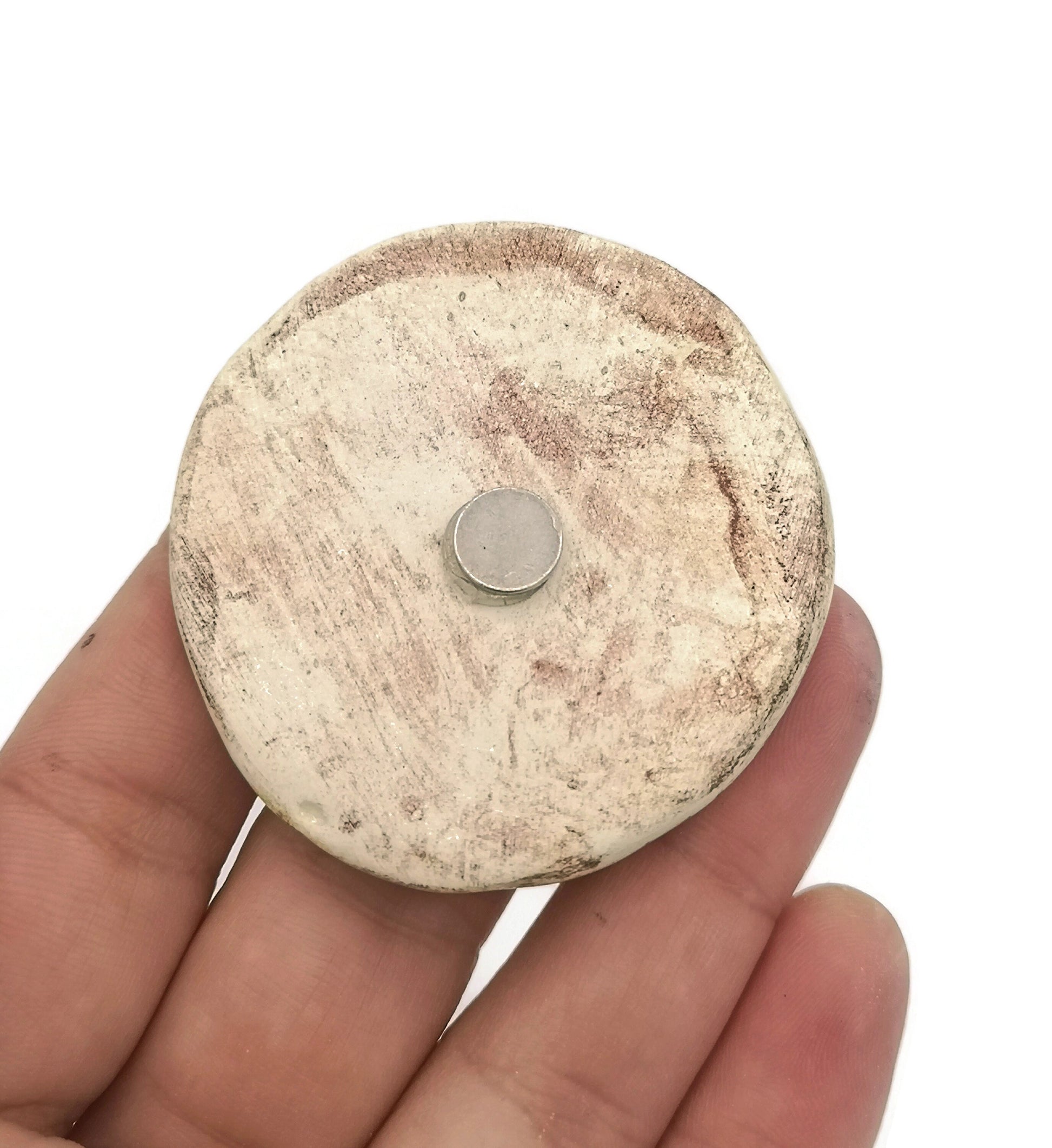 Handmade Ceramic Full Moon Fridge Magnets, Textured Clay Refrigerator Magnets For Home Decor, Cute Round Decorative Magnet - Ceramica Ana Rafael