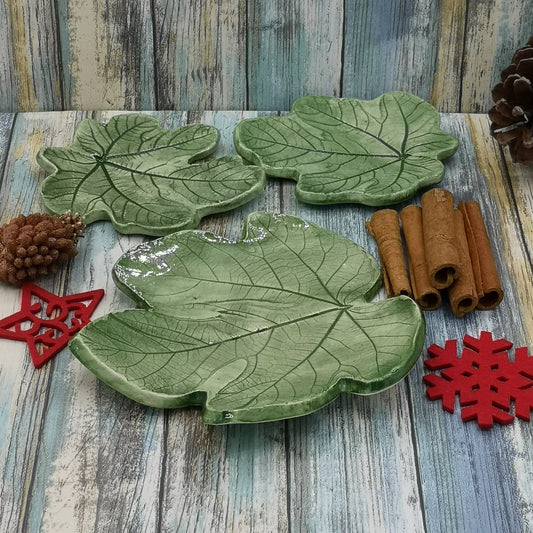 GREEN LEAF BOWL, Dining Room Decor, Mediterranean Decor, Trinket Bowl For Keys, Housewarming Gift First Home - Ceramica Ana Rafael