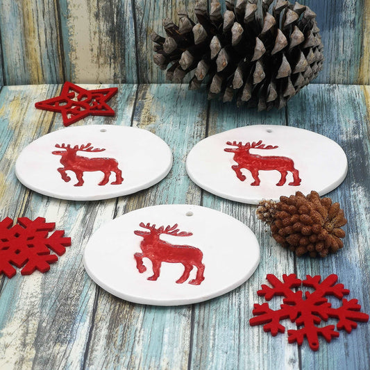 1Pc Handmade Ceramic Reindeer Ornaments For Wall Decor, Christmas Tree Red and White Ornaments, Pottery Wall Hanging For Winter Decoration