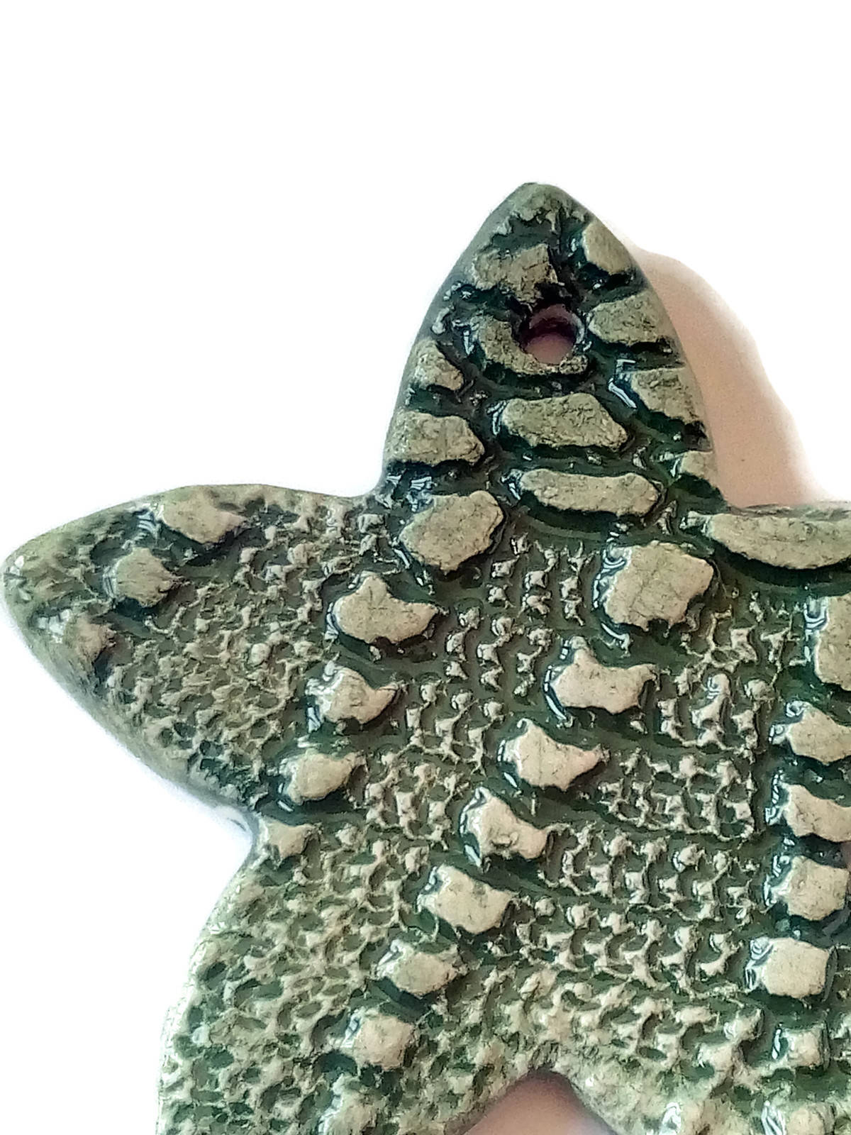 3Pcs Handmade Ceramic Green Star Shaped Ornament, Christmas Tree Ornaments, Clay Wall Hanging , Antique Look Designer Wall Art, Lace Texture - Ceramica Ana Rafael