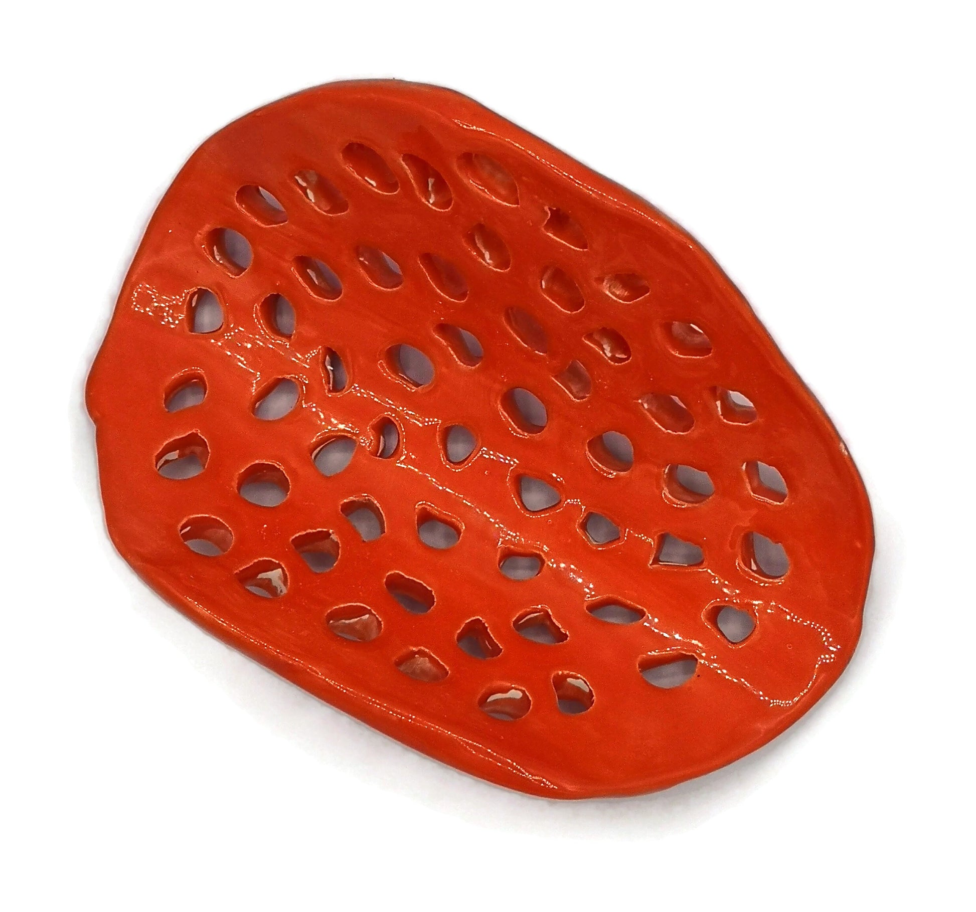 Handade Ceramic Draining Soap Holder With Holes and Organic Shape, Sponge Holder, Eco Friendly Shampoo Bar Dish Best Sustainable Gifts - Ceramica Ana Rafael