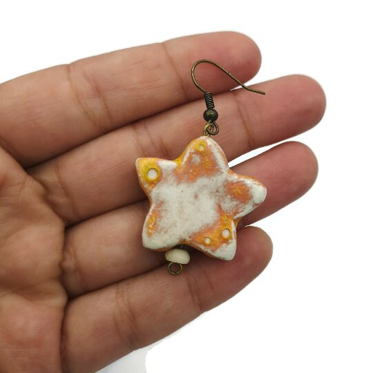 STAR EARRINGS DANGLE, Ceramic Star Drop Earrings, 9th Anniversary Gift For Her, Novelty Charm Aesthetic Earrings - Ceramica Ana Rafael