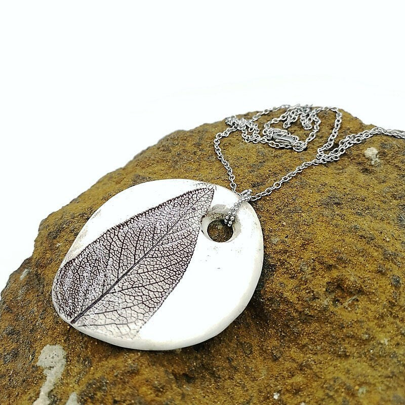 Everyday Sage Leaf Necklace, Pendant Necklace, Large Statement Necklace, Plant Mom Gift For Women, Handmade Ceramic Jewelry, Step Mom Gift - Ceramica Ana Rafael