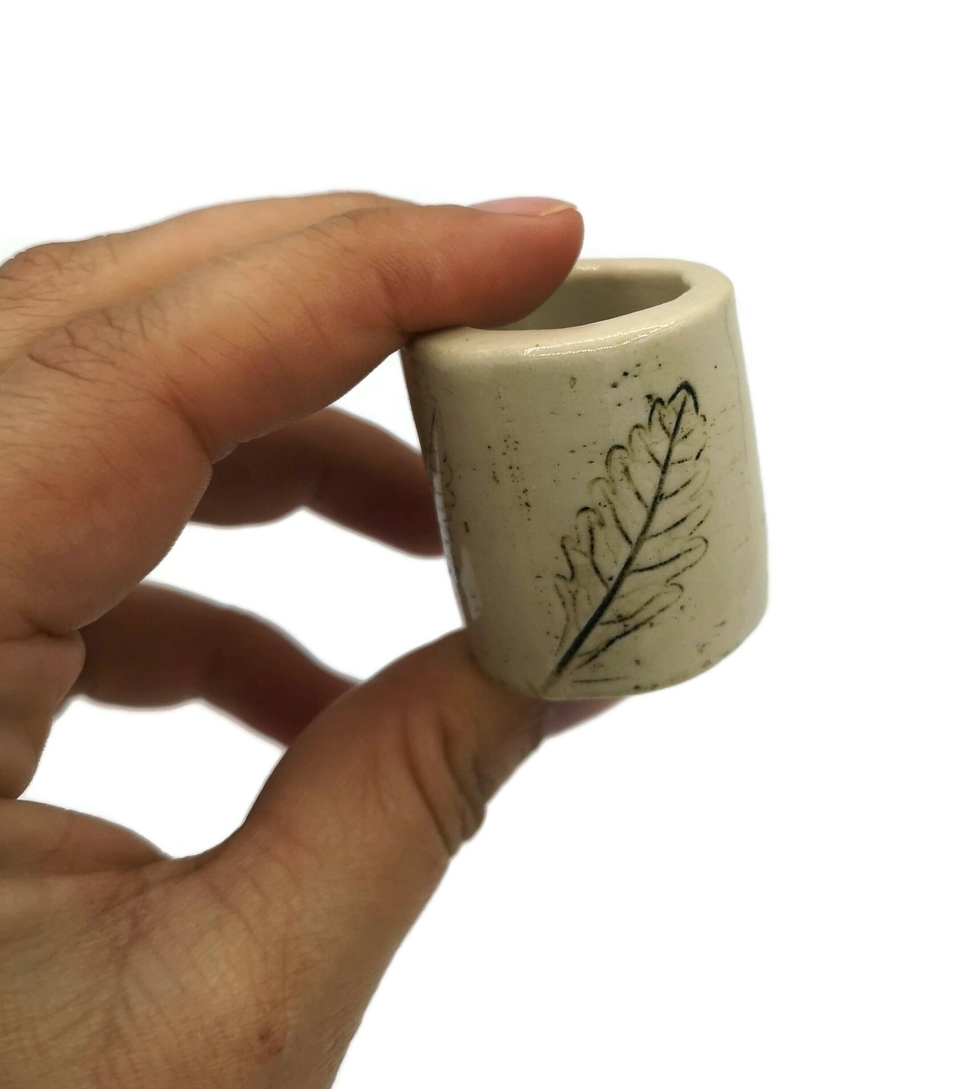 Large Hole Ceramic Tube Beads for Macrame Plant Hanger Project With Engraved Leaf, Handmade Stoneware Beads Oversized, Rustic Clay Cylinder - Ceramica Ana Rafael