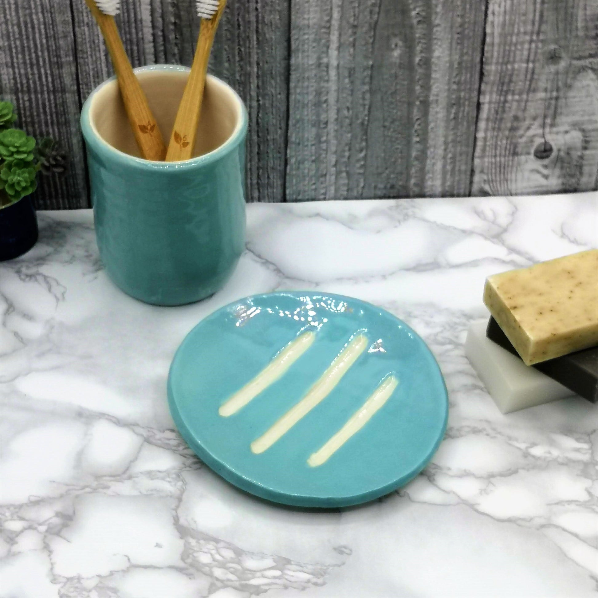 Handmade Ceramic Blue Round Soap Dish With Drain, Draining Soap Bar Holder, Clay Tray, Sustainable Bathroom Accessories - Ceramica Ana Rafael