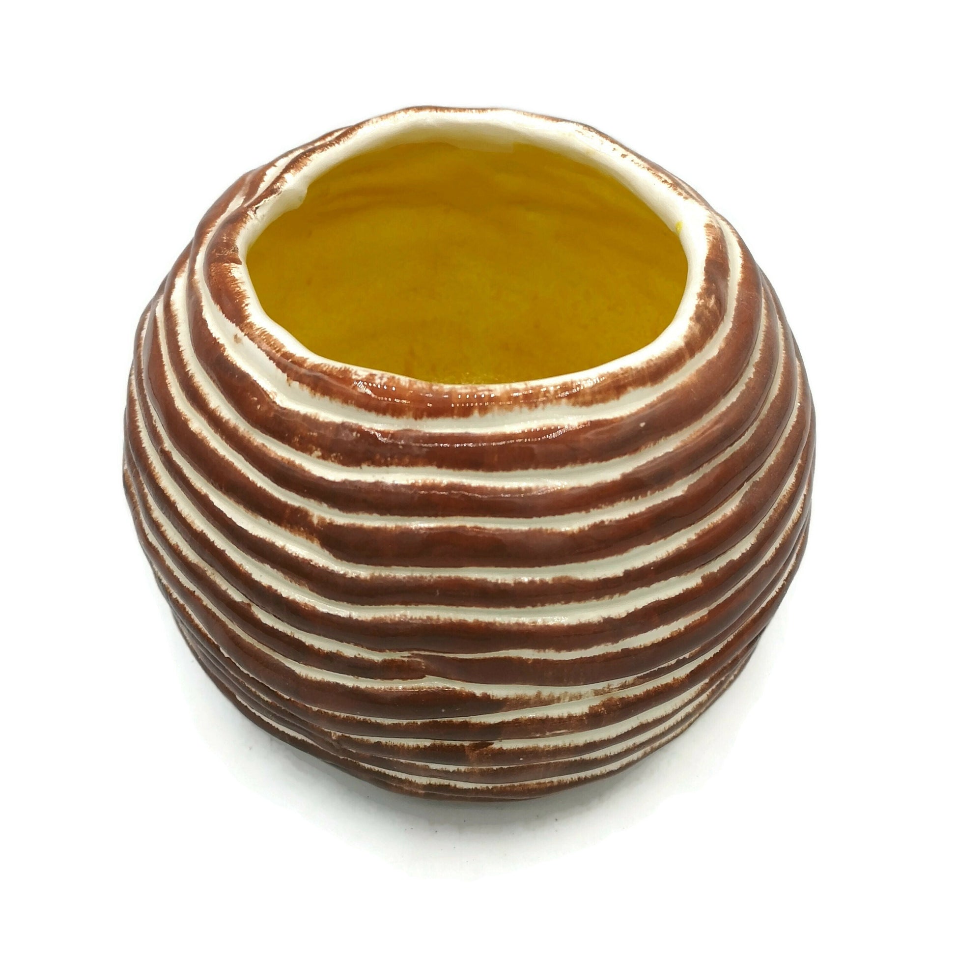 SCULPTURAL CERAMIC VASE, Handmade Textured Farmhouse Vase For Flowers, Decorative Housewarming Gift First Home, Bud Vase - Ceramica Ana Rafael