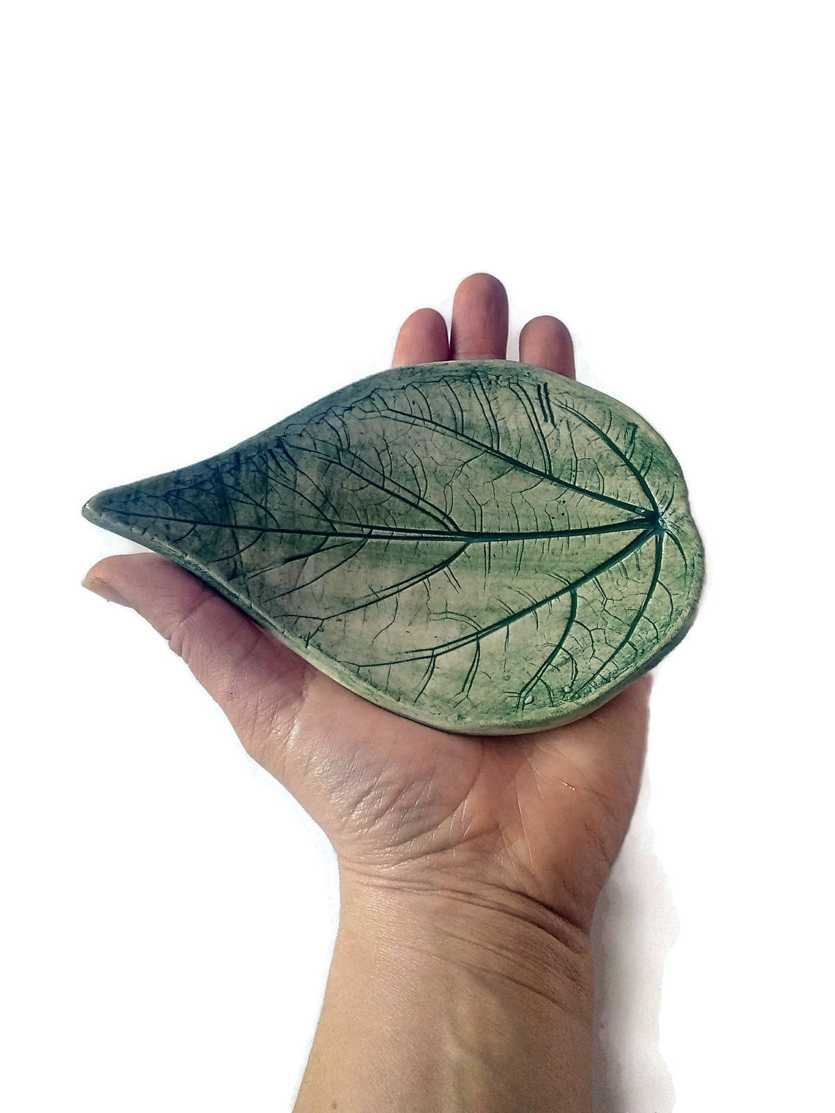Handmade Ceramic Green Pressed Leaf Plate, Wedding Ring Holder Dish, Plant Mom Gift For Her, Soap Dish For Women - Ceramica Ana Rafael