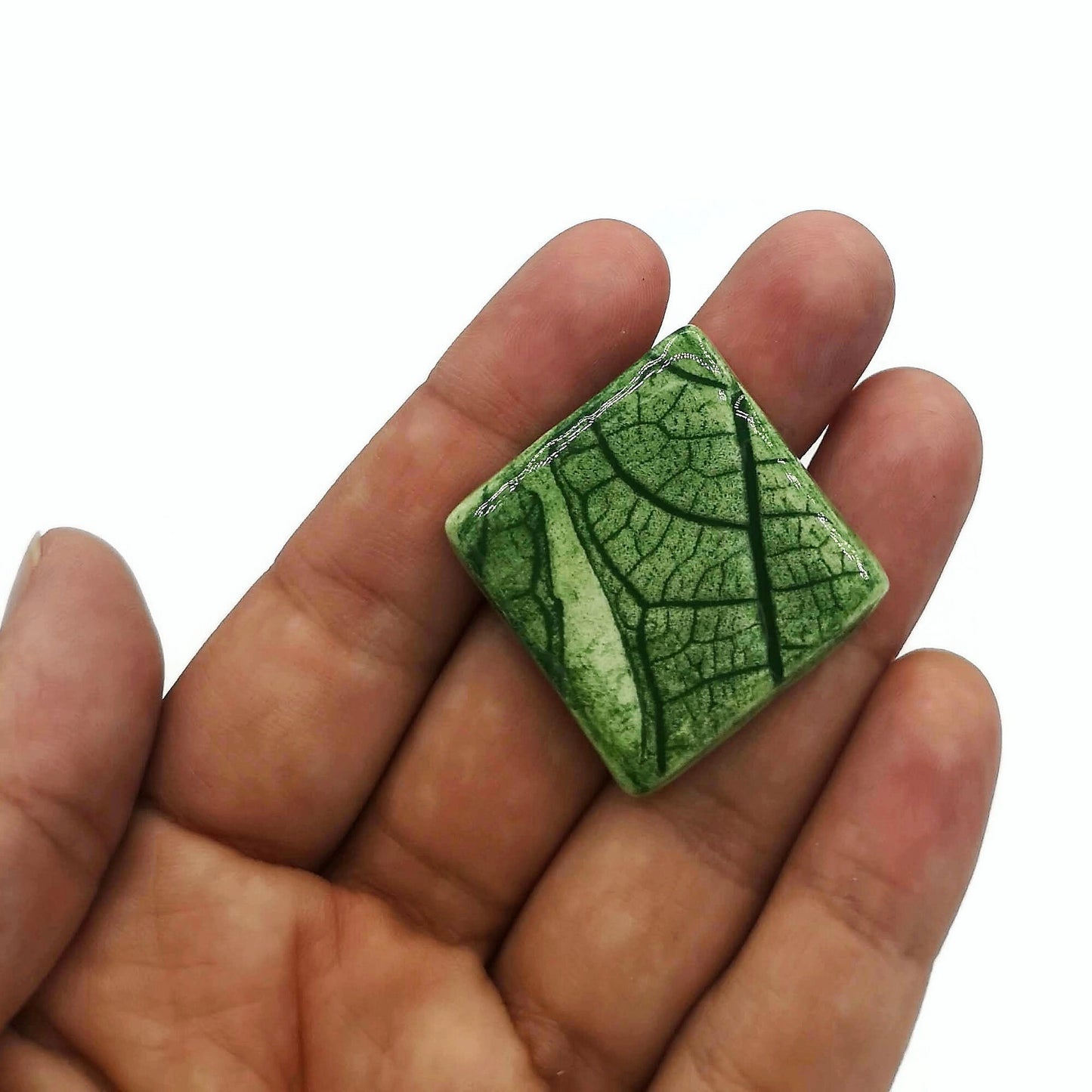 SMALL BROOCH, PLANT Lovers Gift, Handmade Ceramic Brooches For Women, Unique Elegant Mothers Day Gift - Ceramica Ana Rafael