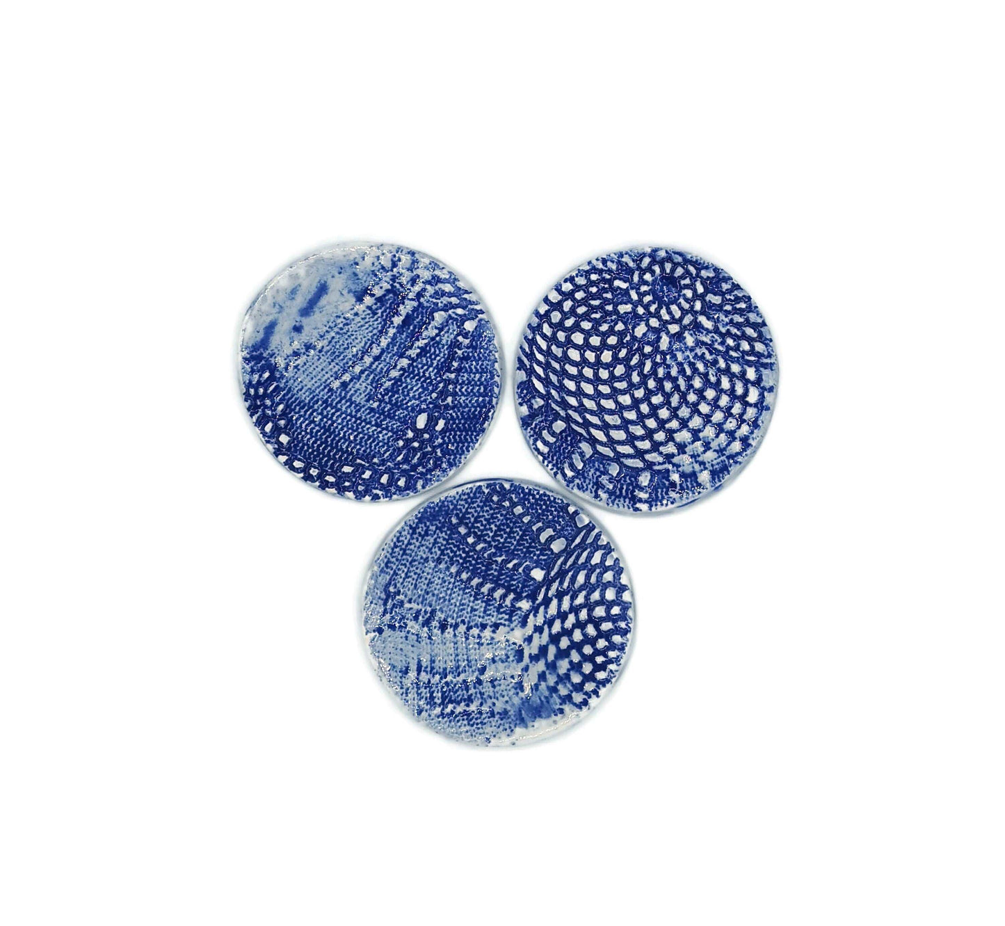 3Pc 11cm/4,3in Blue Handmade Ceramic Coasters With Lace Texture And Cork Back, Assorted Round Shape Trivet, Office Desk Accessories For Him - Ceramica Ana Rafael