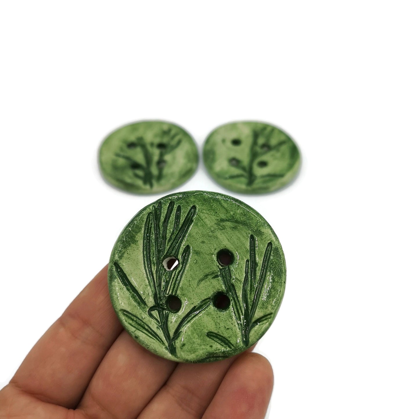 3Pcs 45mm Extra Large Handmade Ceramic Buttons, Round Sewing Buttons, Unique Rosemary Leaves Handmade Pottery Designer Buttons For Crafts - Ceramica Ana Rafael