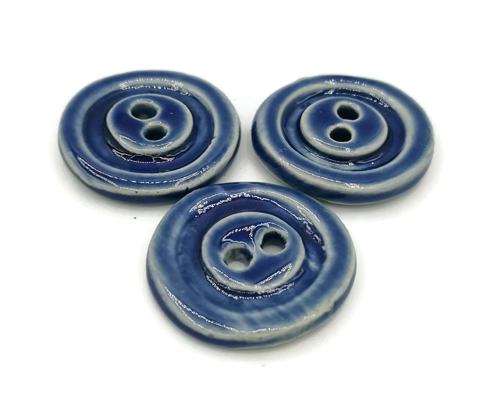 30 mm beautiful button coat, set of 3 handmade ceramic buttons, fancy 2 hole buttons for clothing, best sellers sewing supplies and notions - Ceramica Ana Rafael