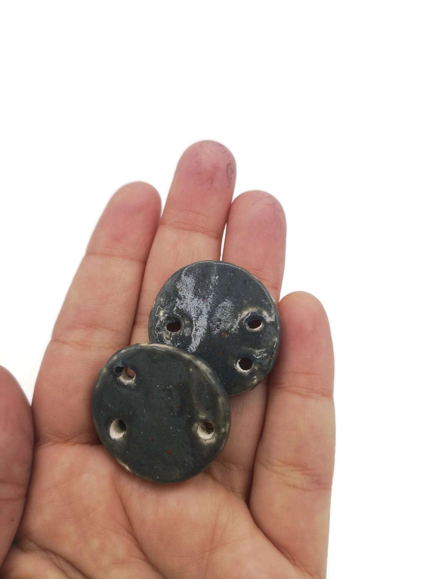 2Pcs Handmade Ceramic Circle Connectors For Jewelry Making, Dark Grey Clay Pendant For Necklace, Designer Charms DIY Accessories - Ceramica Ana Rafael