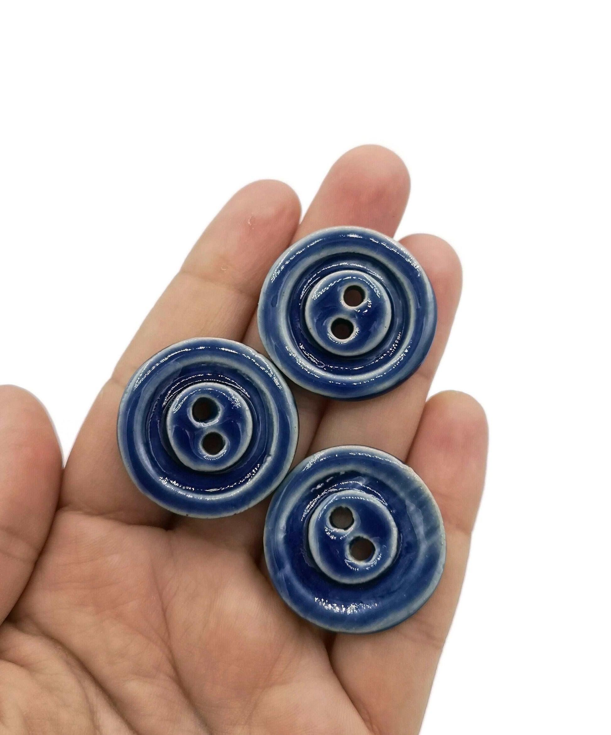 30 mm beautiful button coat, set of 3 handmade ceramic buttons, fancy 2 hole buttons for clothing, best sellers sewing supplies and notions - Ceramica Ana Rafael