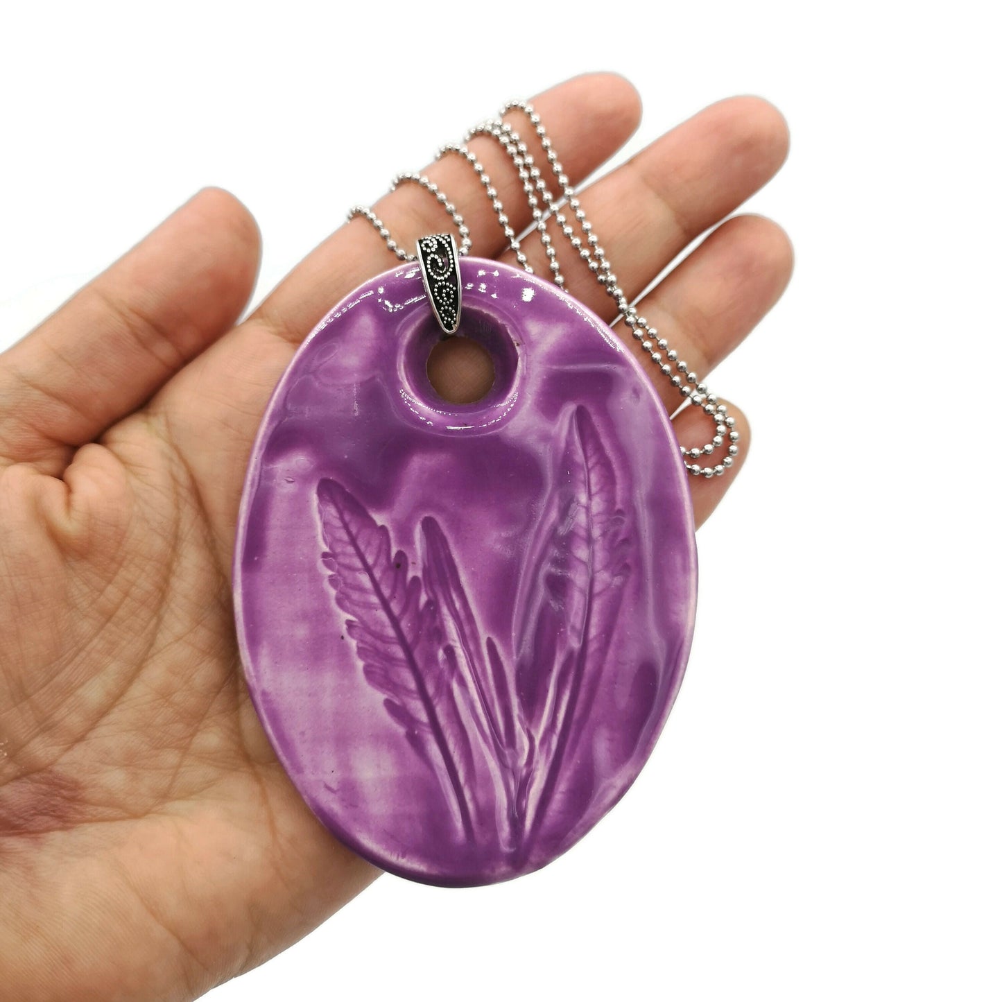 Statement Lavender Pendant Necklace For Women, Boho Leaf Necklace For Her, Bohemian Mom Birthday Gift, Custom Wedding Necklace Lilac Plant - Ceramica Ana Rafael