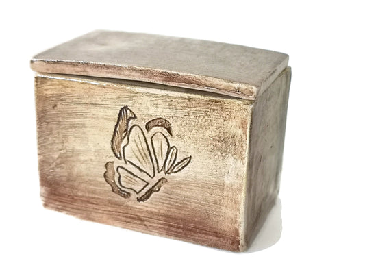 CERAMIC JEWELRY BOX, Butterfly Box, Trinket Box With Lid, Ceramic Object, Small Jewelry Box, Big Sis Gift, Step Mom Gift, Christmas Presents - Ceramica Ana Rafael