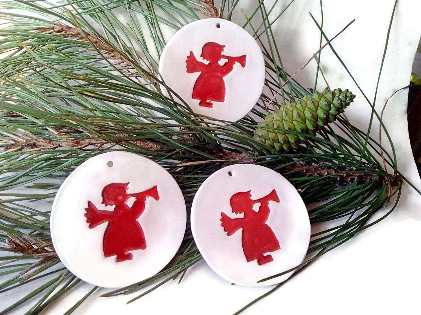 1Pc Handmade Ceramic Red and White Angel Wall Hanging, Round Christmas Tree Ornaments, Christian Wall Art, Pottery Nursery Wall Art