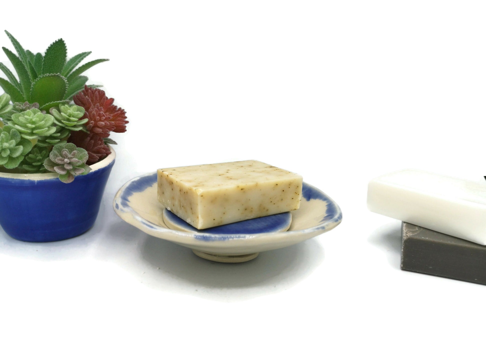 Handmade Ceramic Soap Dish With Drain Tray, Pottery Bathroom Accessories - Ceramica Ana Rafael