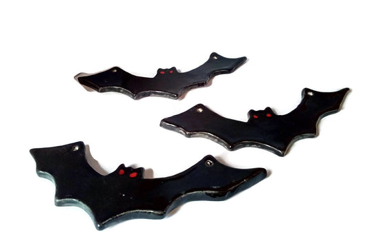 3Pc Black Bat Ornament For Halloween Wall Decor, Gothic Bat Pendant Necklace, Handmade Ceramic Cay Charm For Jewelry Making - Ceramica Ana Rafael