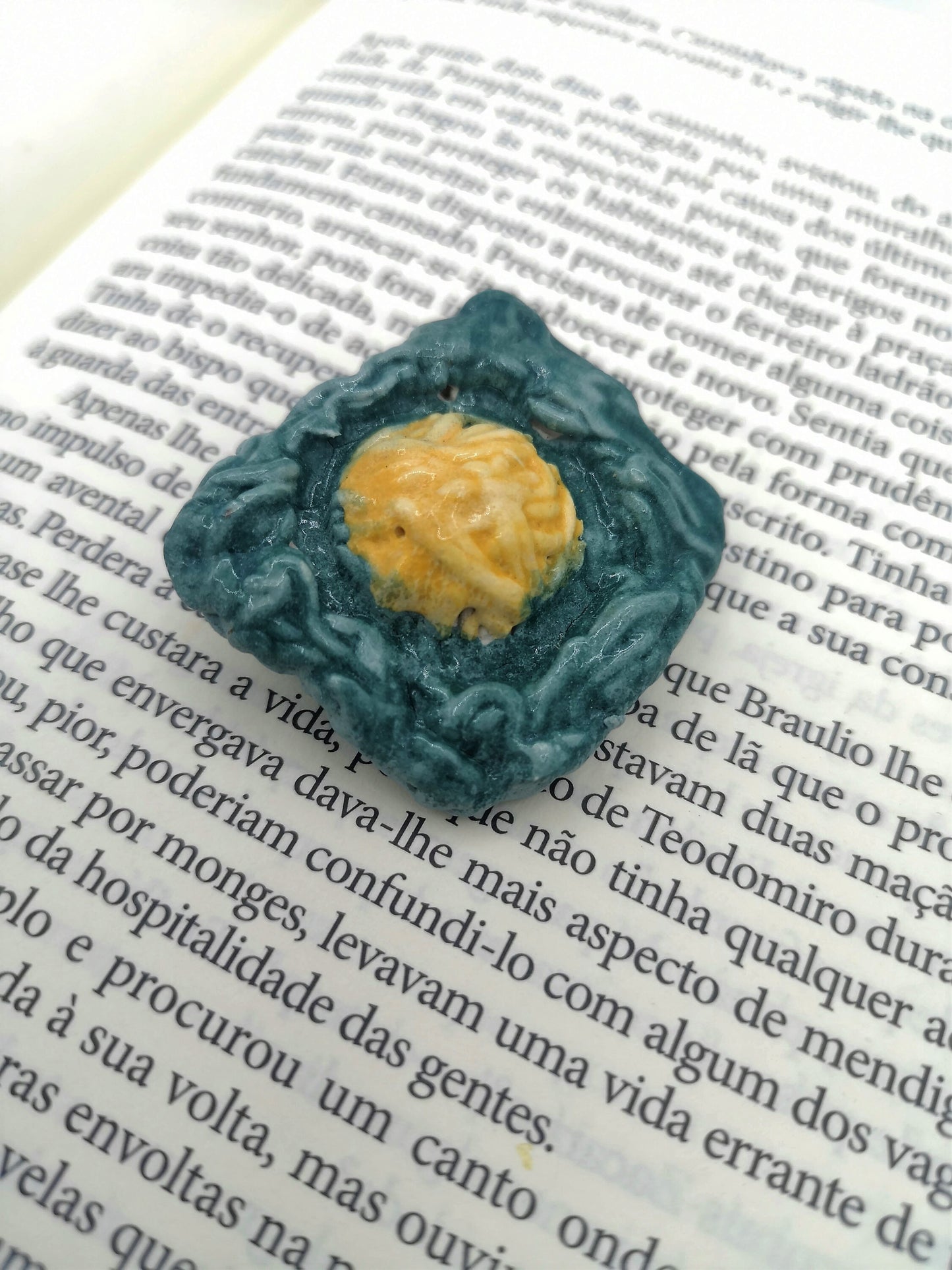 Sophisticated Brooch, Mothers Day Gift From Daughter, Handmade Brooch Gift, Best Gifts For Her, Mom Birthday Gift For Women - Ceramica Ana Rafael