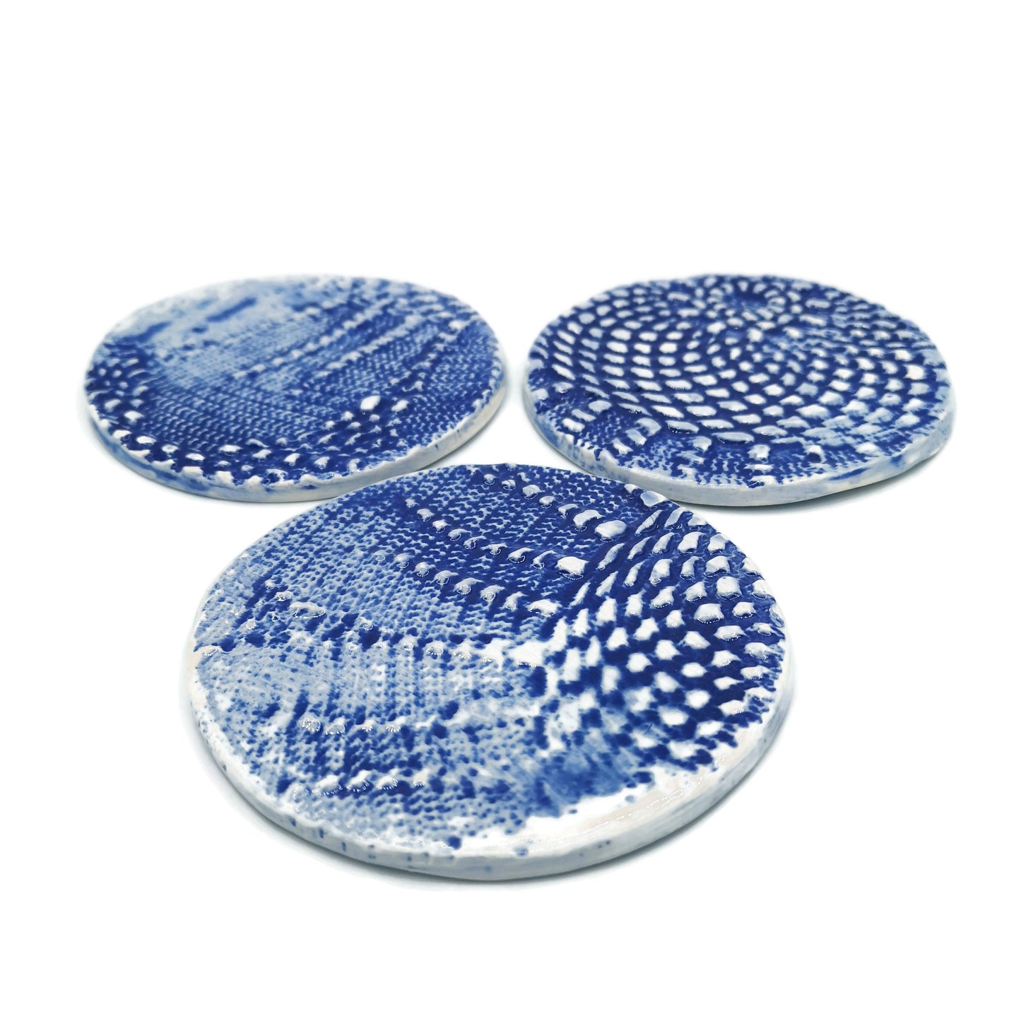 3Pc 11cm/4,3in Blue Handmade Ceramic Coasters With Lace Texture And Cork Back, Assorted Round Shape Trivet, Office Desk Accessories For Him - Ceramica Ana Rafael