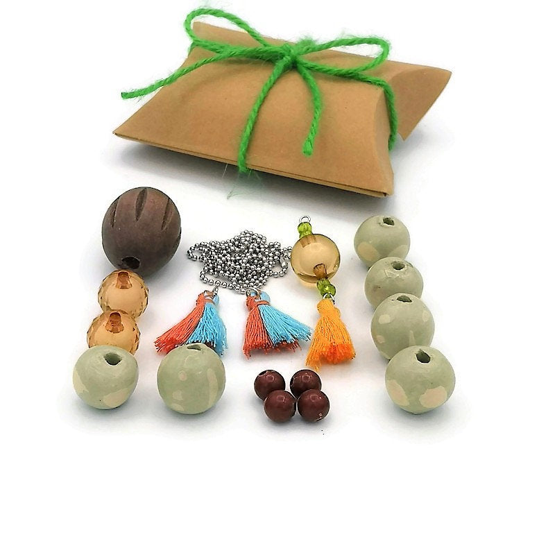 Beaded Necklace Craft Kit, Jewelry Starter Kit For Teens, Necklace Kits, Cheer Up Gift, Teenage Girl Gift, Stocking Stuffers Stuffers - Ceramica Ana Rafael