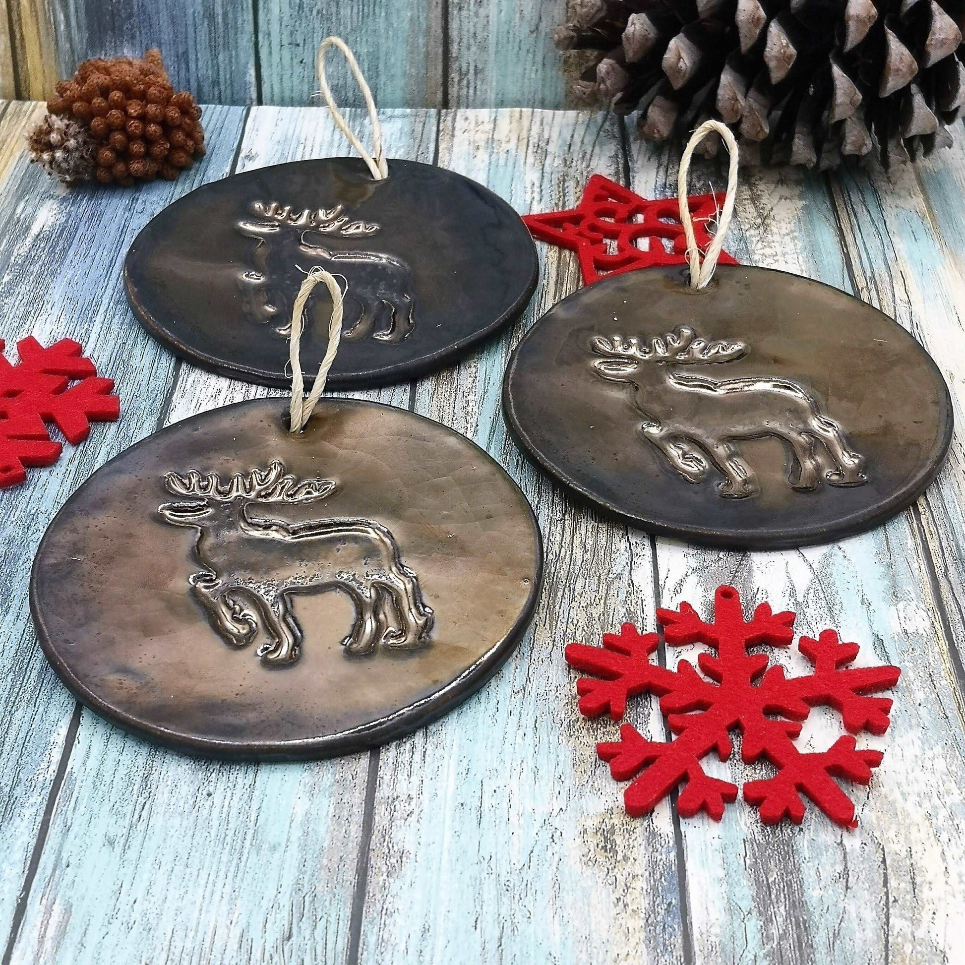1Pc Golden Handmade Ceramic Reindeer Ornament, Christmas Tree Decoration, Antique Looking Winter Wall Hanging Decor