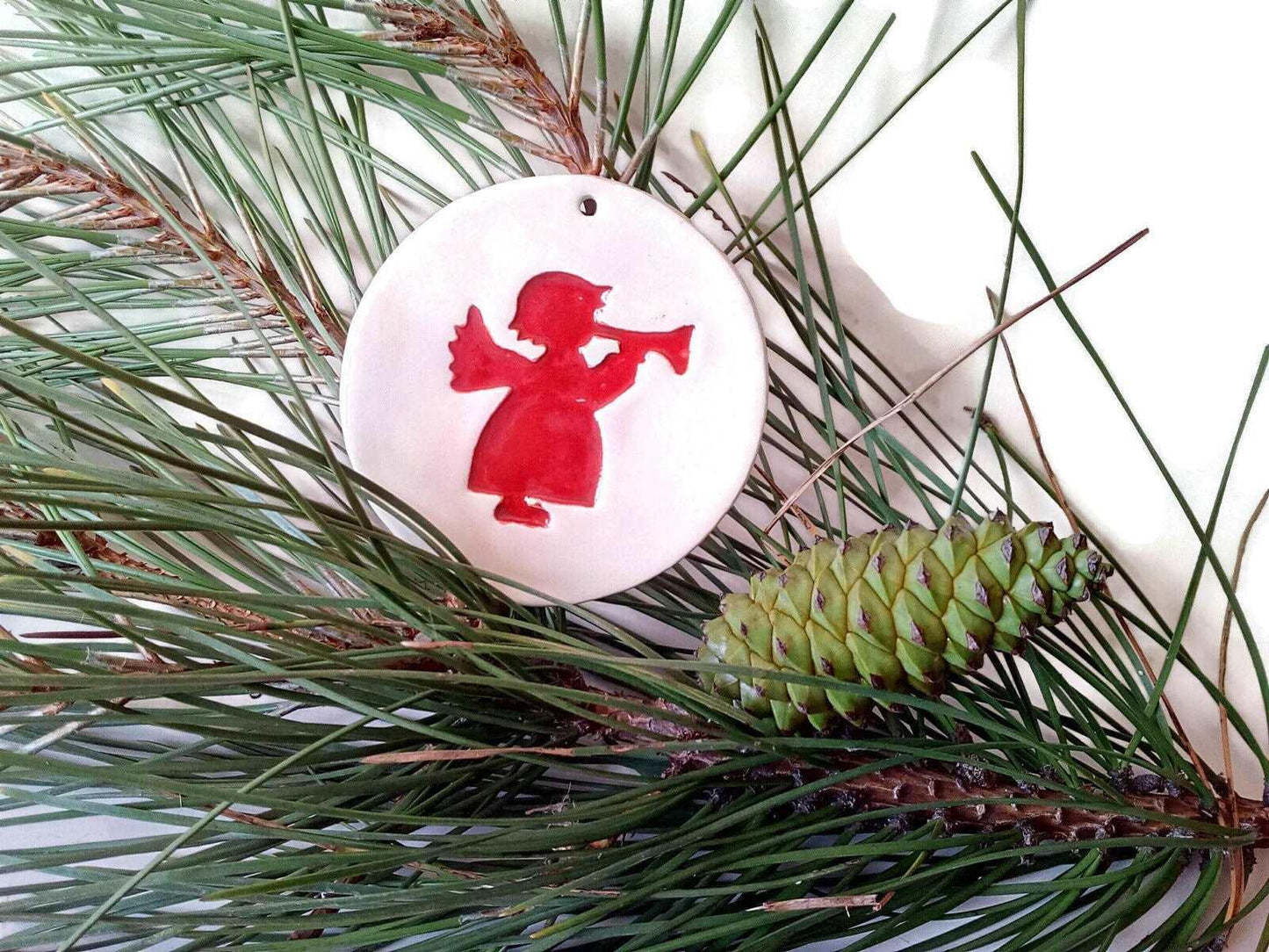 1Pc Handmade Ceramic Red and White Angel Wall Hanging, Round Christmas Tree Ornaments, Christian Wall Art, Pottery Nursery Wall Art