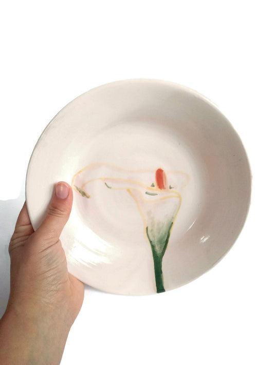 Handmade Ceramic Plate With Unique Hand Painted Calla Lily, Serving Dish, Artisan Portuguese Round Dinner Plate Wall Decor For Display - Ceramica Ana Rafael