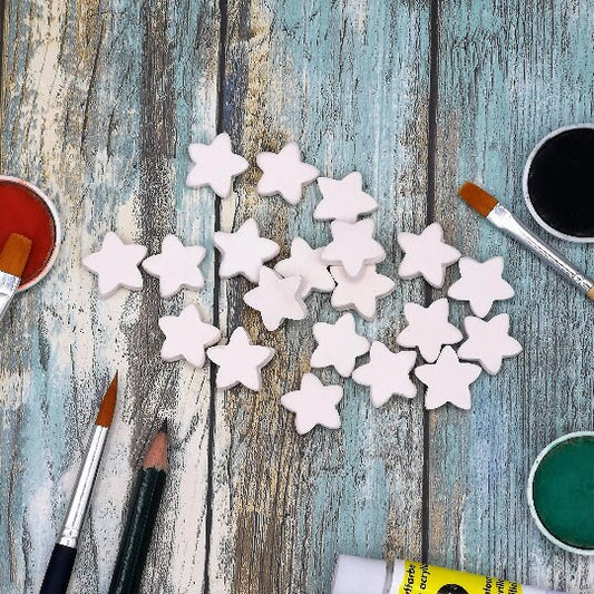 20 piezas de mosaicos de cerámica bisque pequeños hechos a mano de 20 mm para manualidades, pequeños cuadrados sin pintar en blanco o estrellas listas para pintar