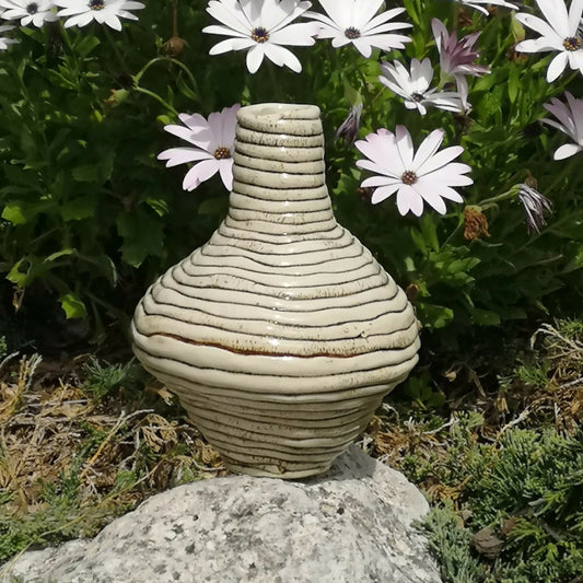 textured ceramic bud vase irregular shape handmade pottery, Unique Flower vase Best Gifts For Him, Boho bud vase large - Ceramica Ana Rafael